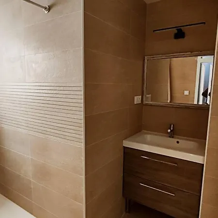 Tilla 110 M2, Terrasse Babyfoot Fléchettes Arcachón