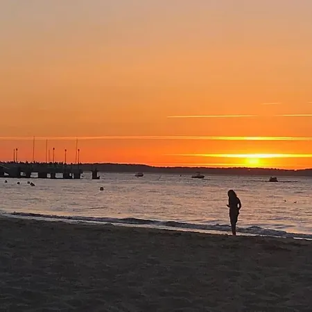 Tilla 110 M2, Terrasse Babyfoot Flechettes Villa