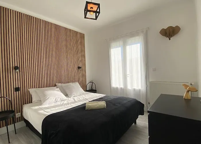 Tilla 110 M2, Terrasse Babyfoot Flechettes فيلة *